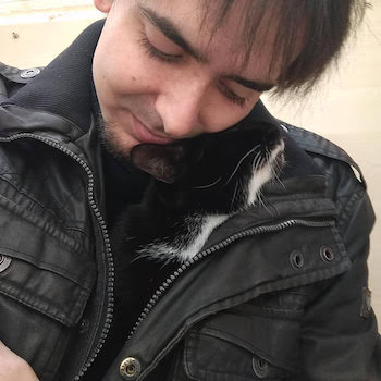 Marc con un gato
