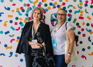 Cruzar el ‘gran mar’ para asistir al Congreso de Asetrad: entrevista a Elena de Jongh y Ana Cecilia Rosado Elena y Ana Cecilia en el congreso