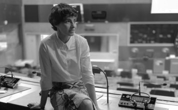 Entrevista a Lourdes de Rioja Lourdes de Rioja en una cabina de interpretación.