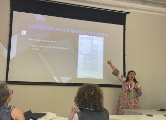 Reseña del taller sobre técnicas y soportes para la corrección editorial de Mercedes Tabuyo Mercedes Tabuyo impartiendo el taller.